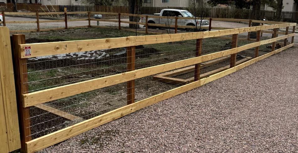 Split Rail Fence Installation (1) Split Rail Fence Installation (1)